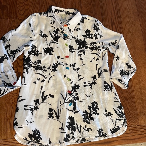 MULTIPLES black and white floral print crinkle woven point collar blouse size XS - Picture 12 of 16